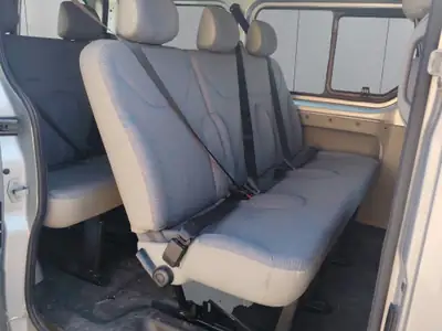 Renault Trafic 1.9 dCi 100 — Monospace robuste, 9 places, entretien impeccable — Miniature 11
