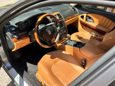 Maserati Quattroporte 4.7 V8 S — Berline de prestige, 431 ch et historique irréprochable — Miniatura 9