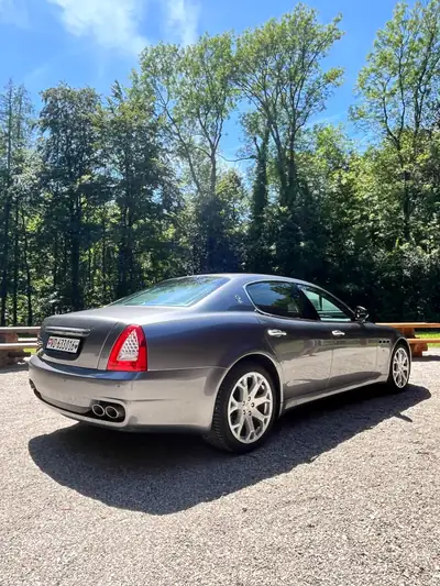 Maserati Quattroporte 4.7 V8 S — Berline de prestige, 431 ch et historique irréprochable — Miniatura 7