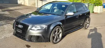 Audi RS3 2.5 TFSI Quattro — Berline sportive 408 ch, kilométrage modéré — Außenansicht