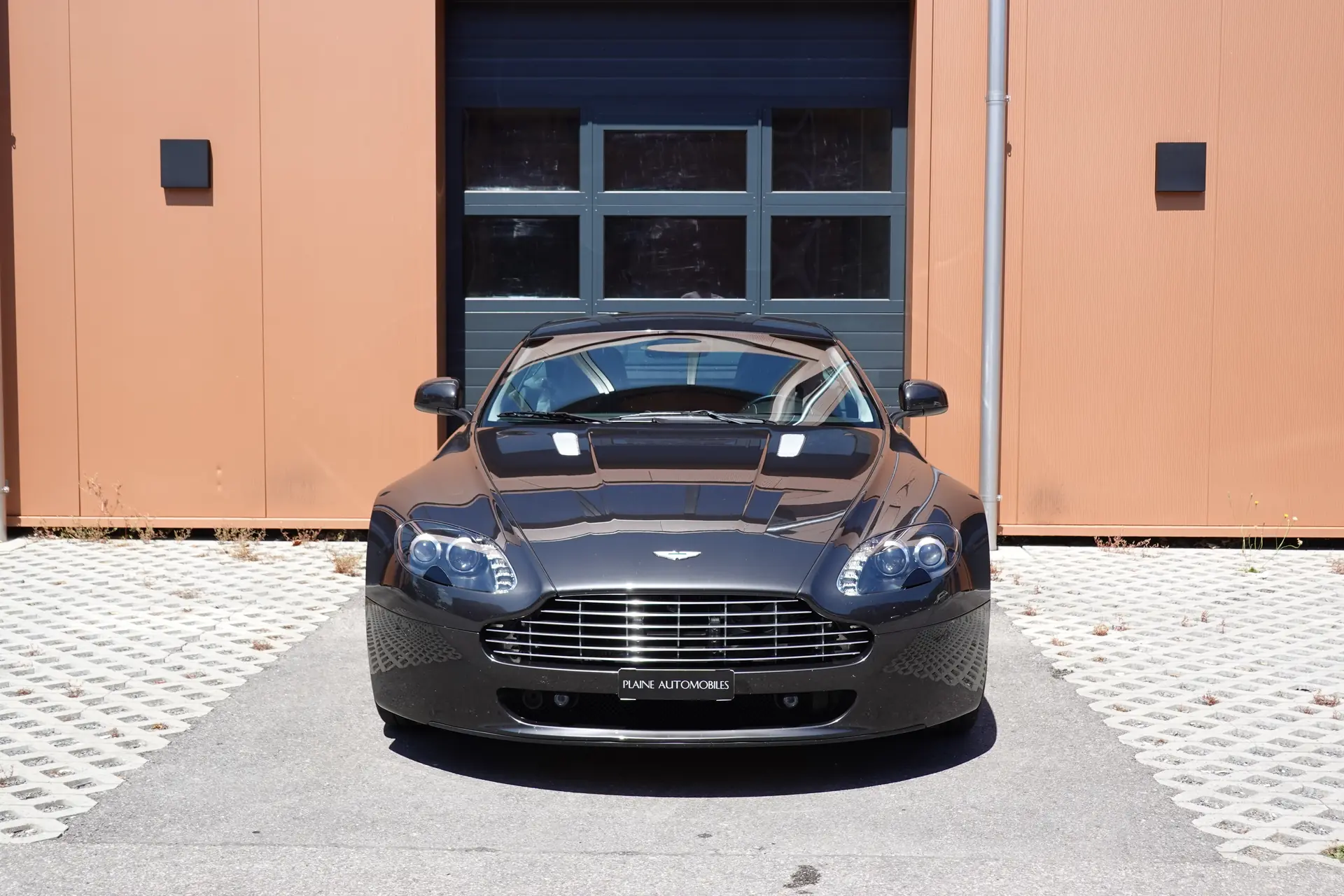 Aston Martin V8 Vantage 2010 occasion Denges — 2