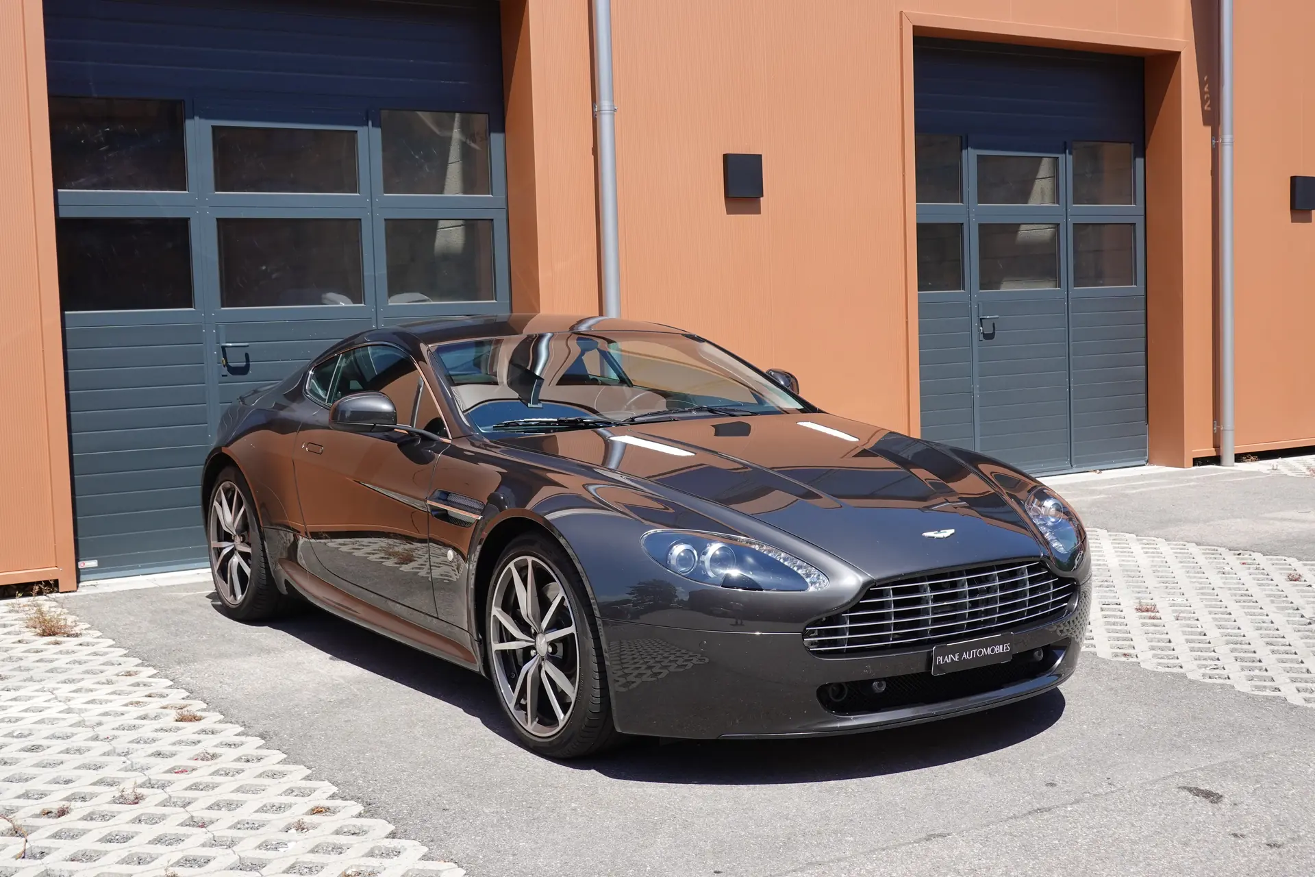 Aston Martin V8 Vantage 2010 occasion Denges — 3