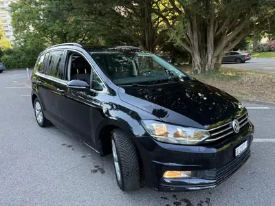 VW Touran 1.4 TSI BlueMotion — Monospace compact efficace, 166'000 km seulement — Heckansicht