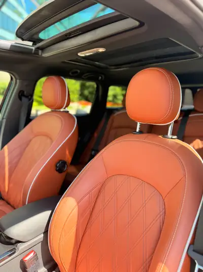MINI Clubman 2.0i John Cooper Works ALL4 — Performance sportive et polyvalence 5 portes — Miniatur 9