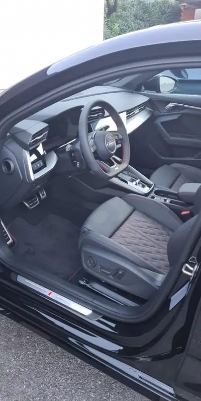 Audi S3 Limousine 2.0 TFSI Quattro — 310 ch, toit ouvrant, 51 500 km seulement — dettaglio
