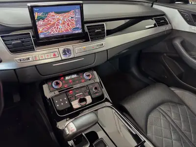 Audi A8 3.0 V6 TDI Quattro — Berline de prestige, toit panoramique et suspension pneumatique — Thumbnail 12