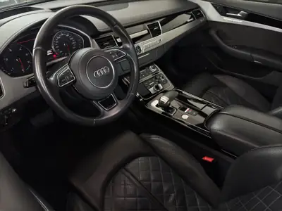 Audi A8 3.0 V6 TDI Quattro — Berline de prestige, toit panoramique et suspension pneumatique — Thumbnail 14