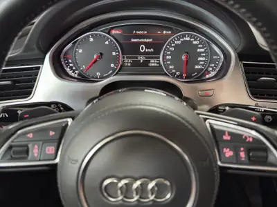 Audi A8 3.0 V6 TDI Quattro — Berline de prestige, toit panoramique et suspension pneumatique — Thumbnail 16