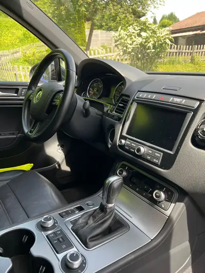 VW Touareg 3.0 V6 TDI — SUV premium diesel, 262 ch et consommation maîtrisée — dashboard