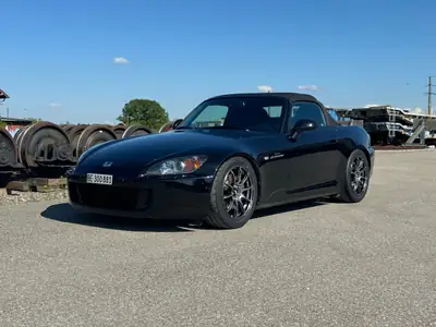 Honda S2000 2.0 16V — Roadster légendaire, 240 ch purs et sans compromis — Außenansicht