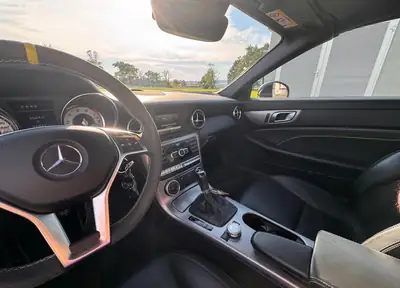 Mercedes-Benz SLK 250 — Cabriolet sportif Carbon Look, 204 PS dynamiques — Miniatur 17
