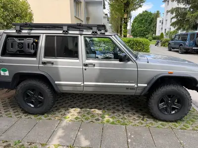 Jeep Cherokee 4.0 Limited Freedom — SUV robuste et spacieux, sans accident — détail