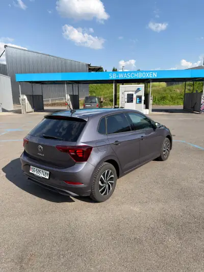 VW Polo 1.0 TSI 110 Life DSG — Citadine agile, première main, garantie jusqu'à 2027 — Seitenansicht