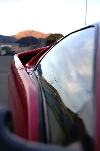 Lamborghini Diablo 1ère Génération — La légende des années 90 en Rosso Diablo, 1100 km seulement — Miniatur 9