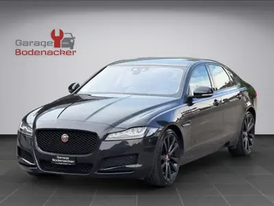 Jaguar XF 30d Portfolio — Berline diesel V6 300 ch, entretien récent, garantie 1 an — côté