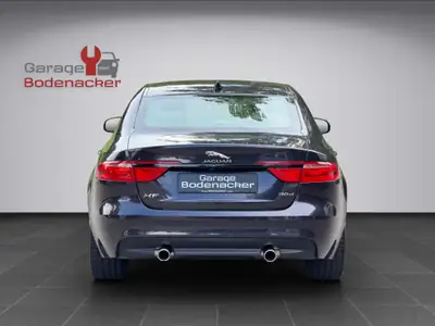 Jaguar XF 30d Portfolio — Berline diesel V6 300 ch, entretien récent, garantie 1 an — Miniature 16