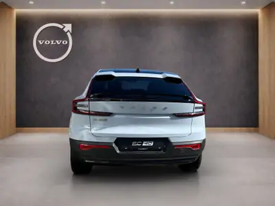 Volvo EC40 Extended Core 2026 — Électrique performant, quasi neuf avec service premium inclus — tableau de bord