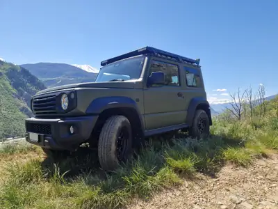 Suzuki Jimny 1.5 Compact Top 4x4 — Le véritable baroudeur, à transmission manuelle — Außenansicht