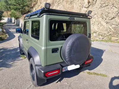 Suzuki Jimny 1.5 Compact Top 4x4 — Le véritable baroudeur, à transmission manuelle — Detail