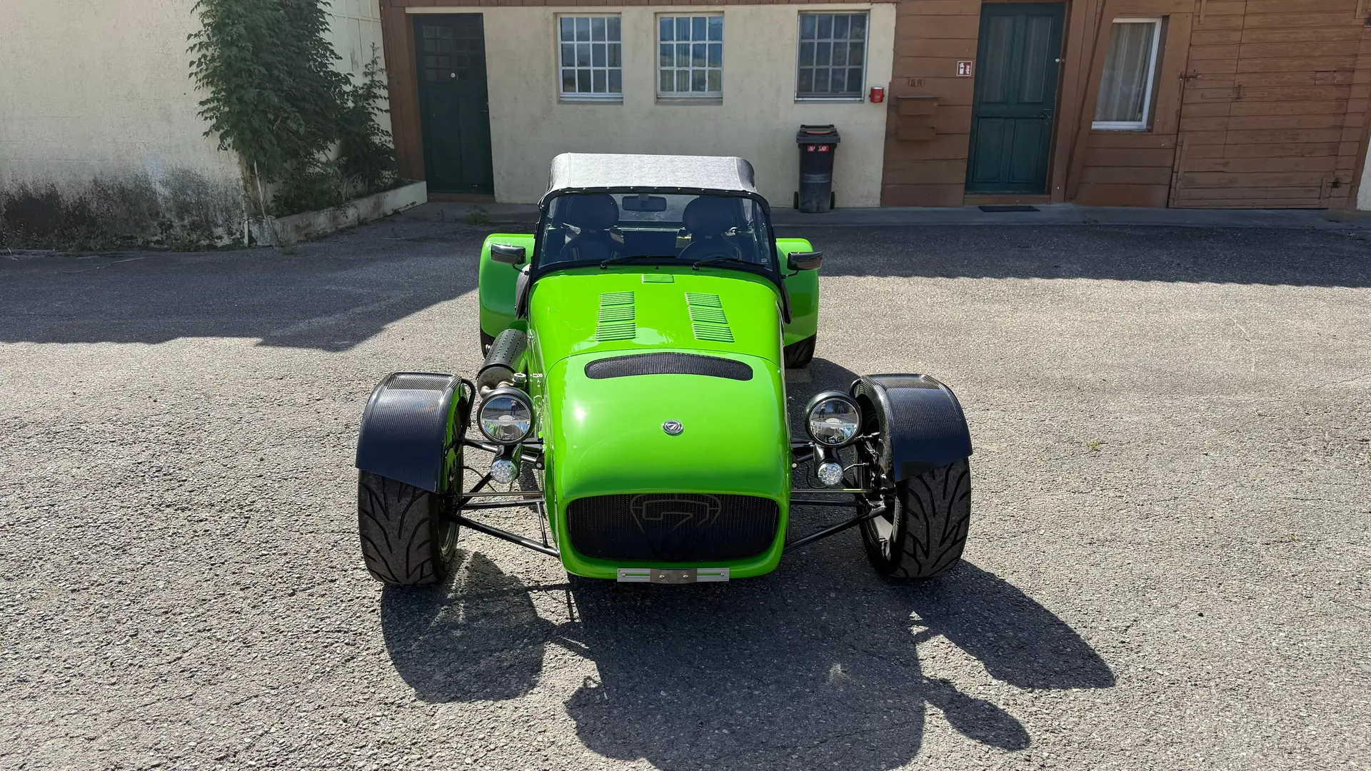 Caterham Seven 485 CSR — Roadster légendaire 240 ch, 12'600 km seulement — Außenansicht