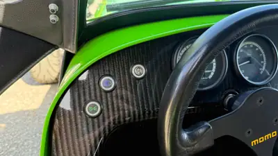 Caterham Seven 485 CSR — Roadster légendaire 240 ch, 12'600 km seulement — Miniatur 12