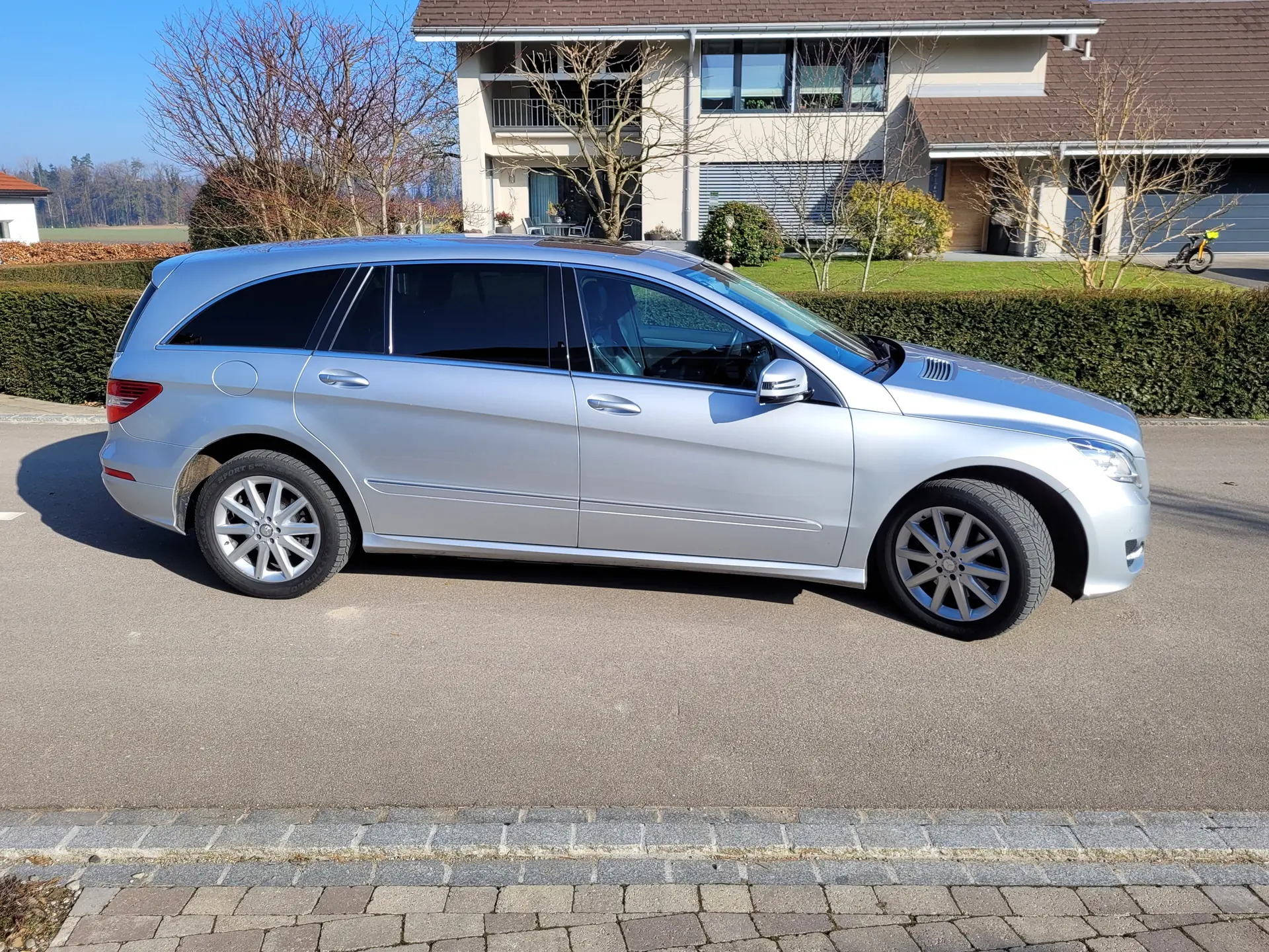 Mercedes-Benz R 350 V6 CDI 4matic — Monospace premium 7 places, diesel performant — Außenansicht