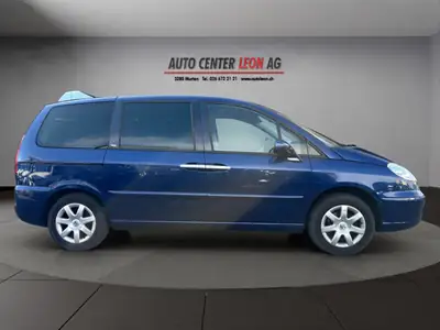Peugeot 807 2.2 HDi — Monospace 7 places fiable, attelage et climatisation — Miniature 7