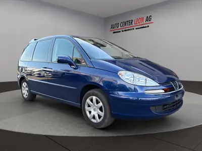 Peugeot 807 2.2 HDi — Monospace 7 places fiable, attelage et climatisation — Miniature 8