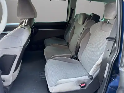 Peugeot 807 2.2 HDi — Monospace 7 places fiable, attelage et climatisation — Miniature 13