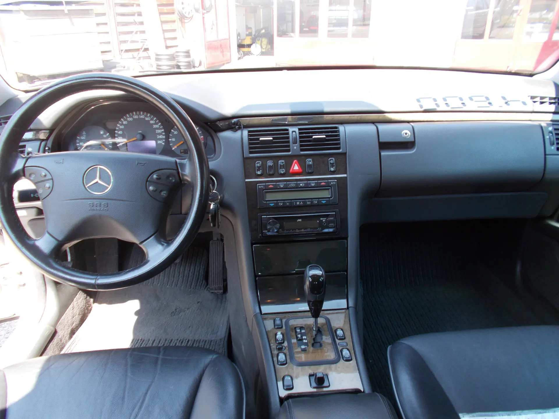Mercedes-Benz E 240 2002 occasion Buchs — 5