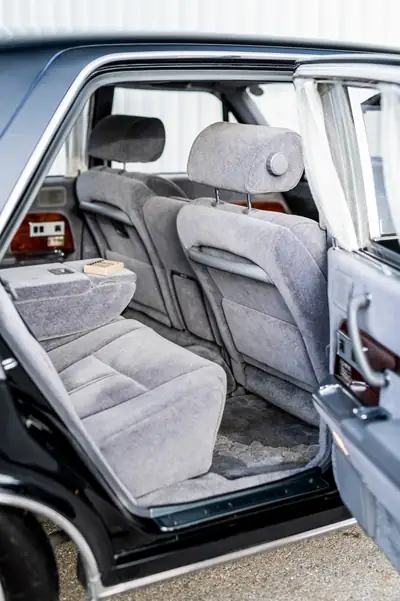 Toyota Century VG40 V8 4.0 — Légendaire limousine JDM, état collecteur — Miniature 15