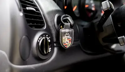 Porsche 911 Carrera 2 Cabriolet — 320 ch, roadster mythique, toile électrique — Miniatur 10