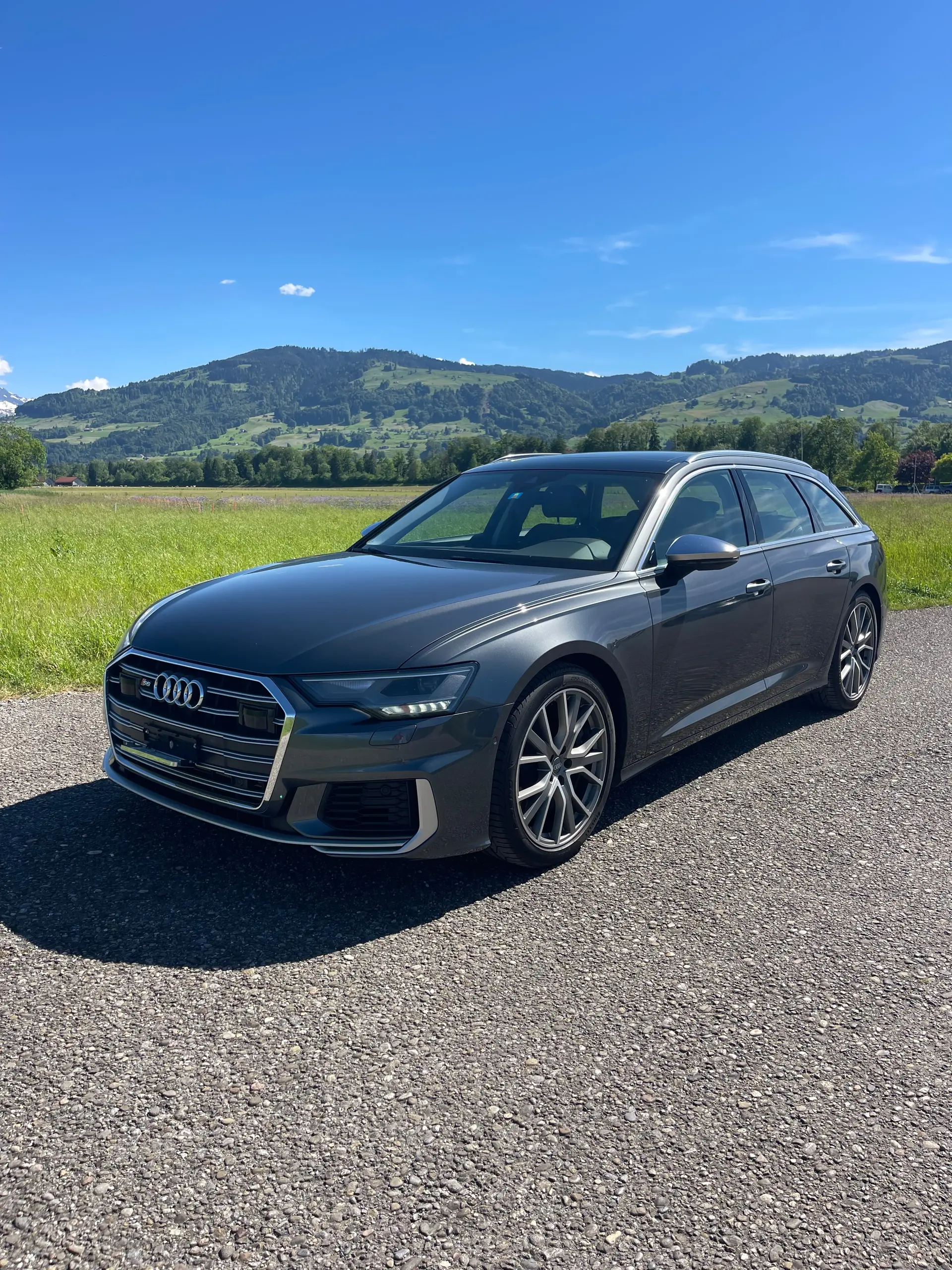 Audi S6 Avant 3.0 V6 TDI Quattro — Break sportif diesel, toit panoramique, 115'000 km — vue extérieure