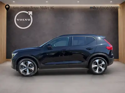 Volvo XC40 2.0 B4 MH Plus Dark — Hybride léger, design suédois, 30 000 km — côté