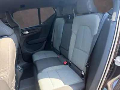 Volvo XC40 2.0 B4 MH Plus Dark — Hybride léger, design suédois, 30 000 km — Miniature 10