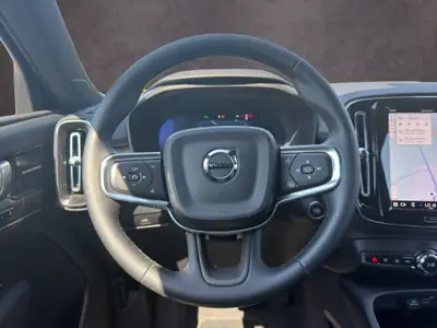 Volvo XC40 2.0 B4 MH Plus Dark — Hybride léger, design suédois, 30 000 km — Miniature 13