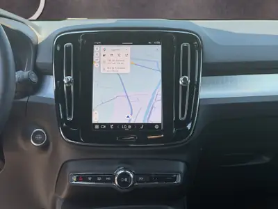 Volvo XC40 2.0 B4 MH Plus Dark — Hybride léger, design suédois, 30 000 km — Miniature 14
