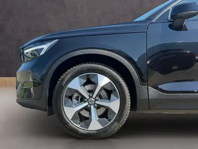 Volvo XC40 2.0 B4 MH Plus Dark — Hybride léger, design suédois, 30 000 km — Miniature 21