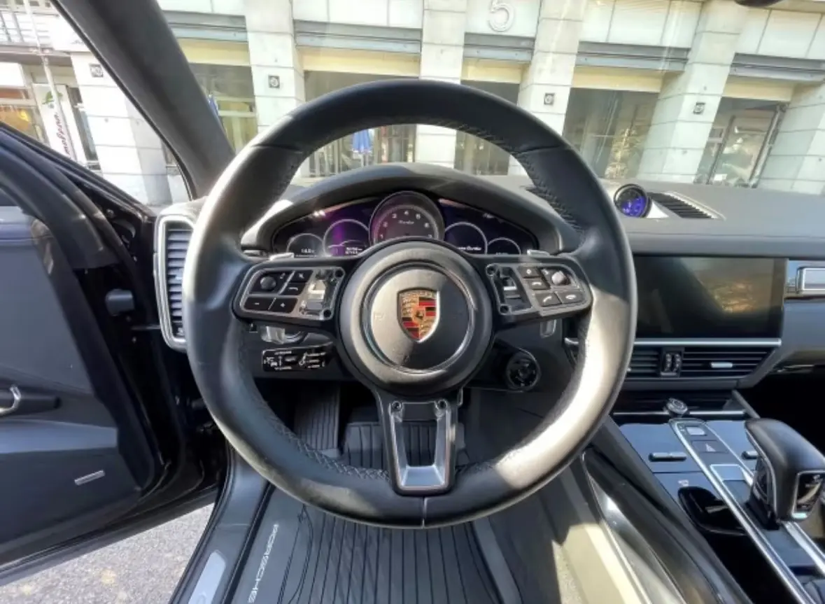 Porsche Cayenne 2018 occasion Meggen — 5