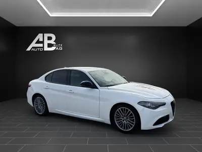 Alfa Romeo Giulia 2.2 JTDM Super — Berline sportive diesel, 171 000 km, sans sinistre — dettaglio