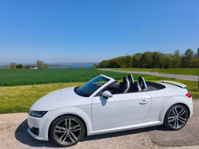 Audi TT Roadster 2.0 TFSI Quattro — Cabriolet sportif affranchi, entretien récent — Außenansicht