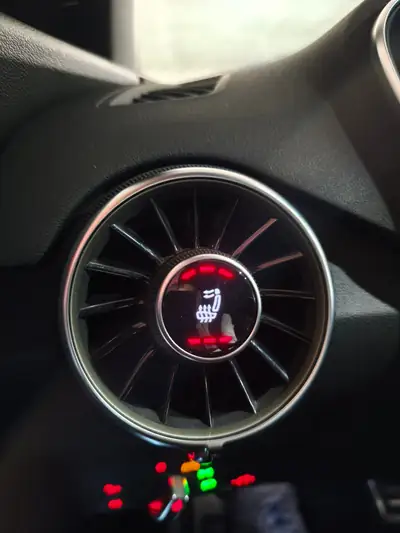 Audi TT Roadster 2.0 TFSI Quattro — Cabriolet sportif affranchi, entretien récent — Miniatur 11