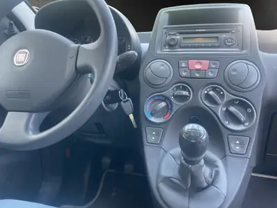 Fiat Panda 1.2 Dynamic — Citadine fiable et économique, sans sinistre — Miniature 12