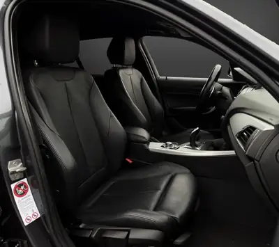 BMW M135i Steptronic — Berline sportive 320 ch, entretien à jour, sans sinistre — Miniature 9