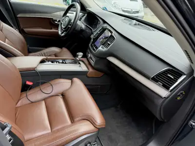 Volvo XC90 2.0 T5 Inscription — SUV premium 7 places, sans sinistre — Miniatura 17