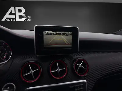 Mercedes-AMG A 45 4Matic — Performance 360 ch, Blanc Perlé, Entretien à jour — Miniature 12