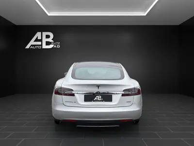 Tesla Model S 85D — Berline électrique haute performance, 525 ch, service frais — intérieur