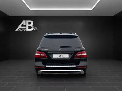 Mercedes-Benz ML 500 — SUV premium 408 ch, récemment révisé — intérieur