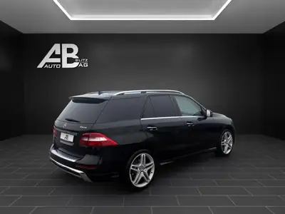 Mercedes-Benz ML 500 — SUV premium 408 ch, récemment révisé — tableau de bord