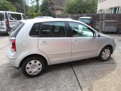 VW Polo 1.4 16V 75 Trendline — Citadine fiable, sans accident, 98'100 km — Heckansicht